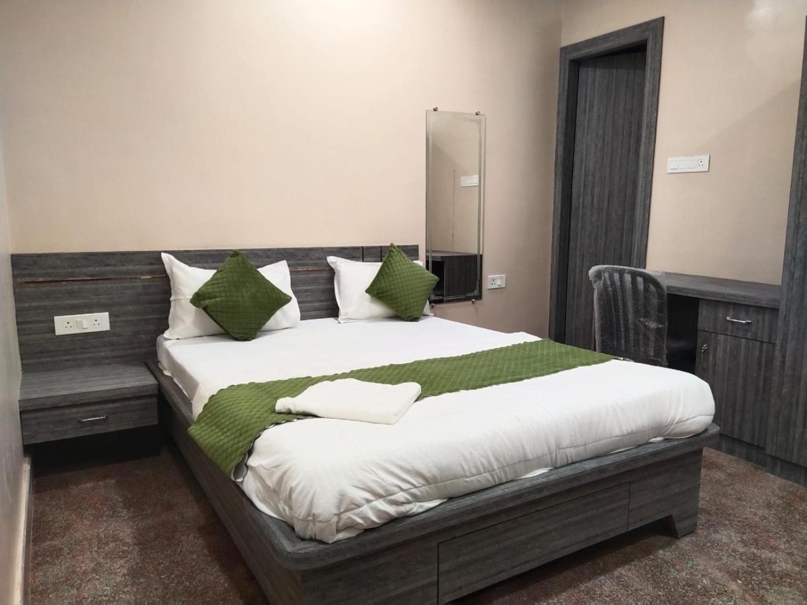 Hotel Utsav Palace Kanpur Luaran gambar