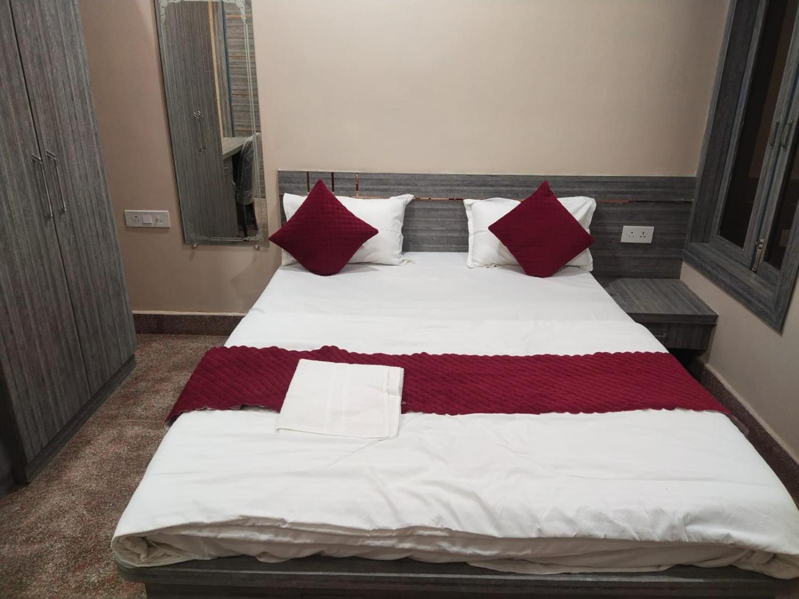 Hotel Utsav Palace Kanpur Luaran gambar