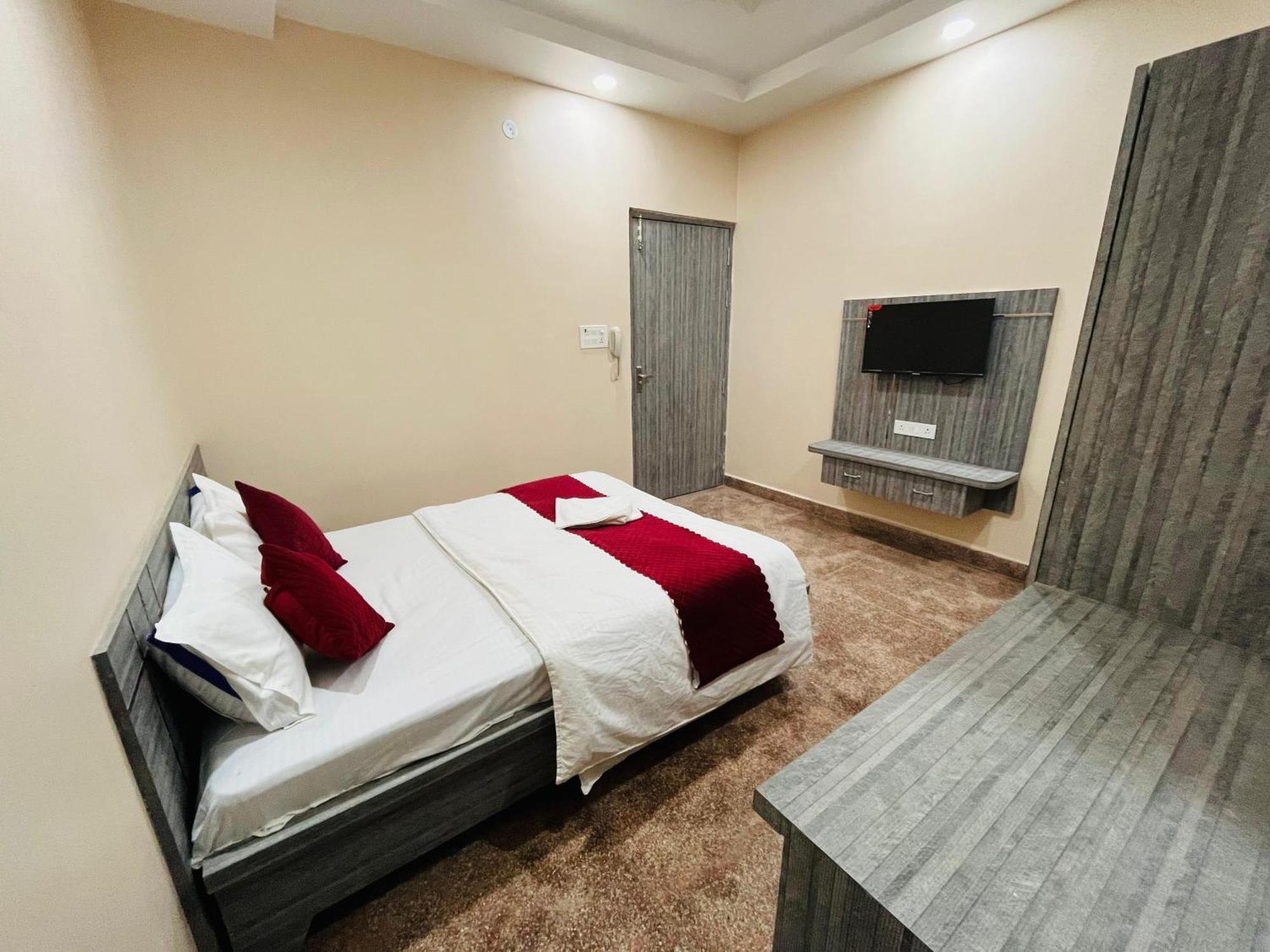 Hotel Utsav Palace Kanpur Luaran gambar