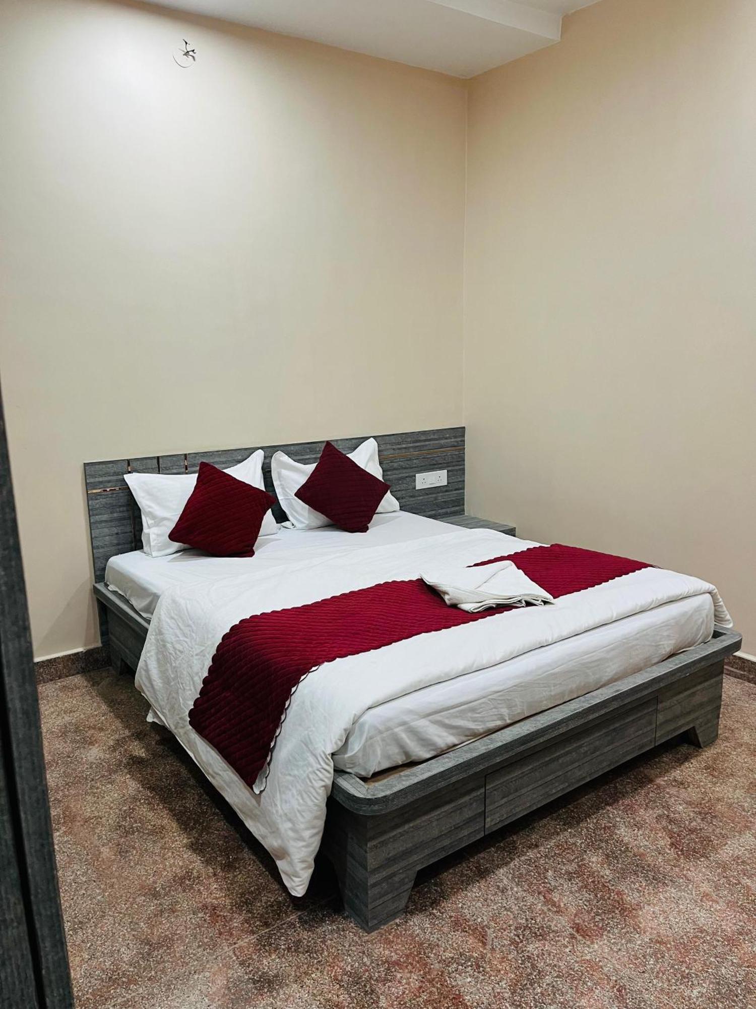 Hotel Utsav Palace Kanpur Luaran gambar
